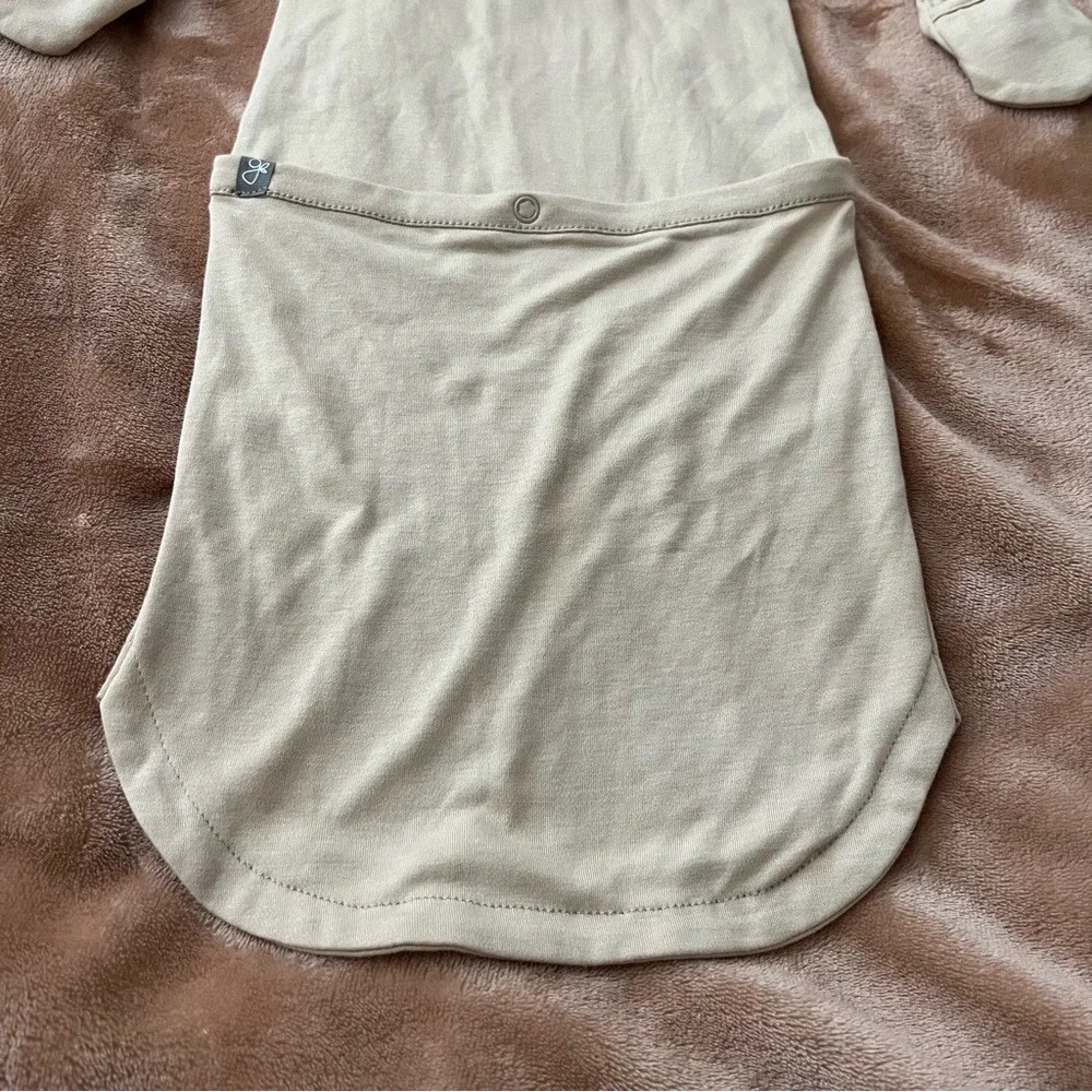 Goumi Jamms Baby Gown 3-6M Sand Bamboo Organic Cotton Long Sleeve Sleep Sack NWT